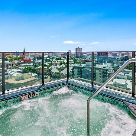 Quattro On Astor Aparthotel Brisbane Bagian luar foto